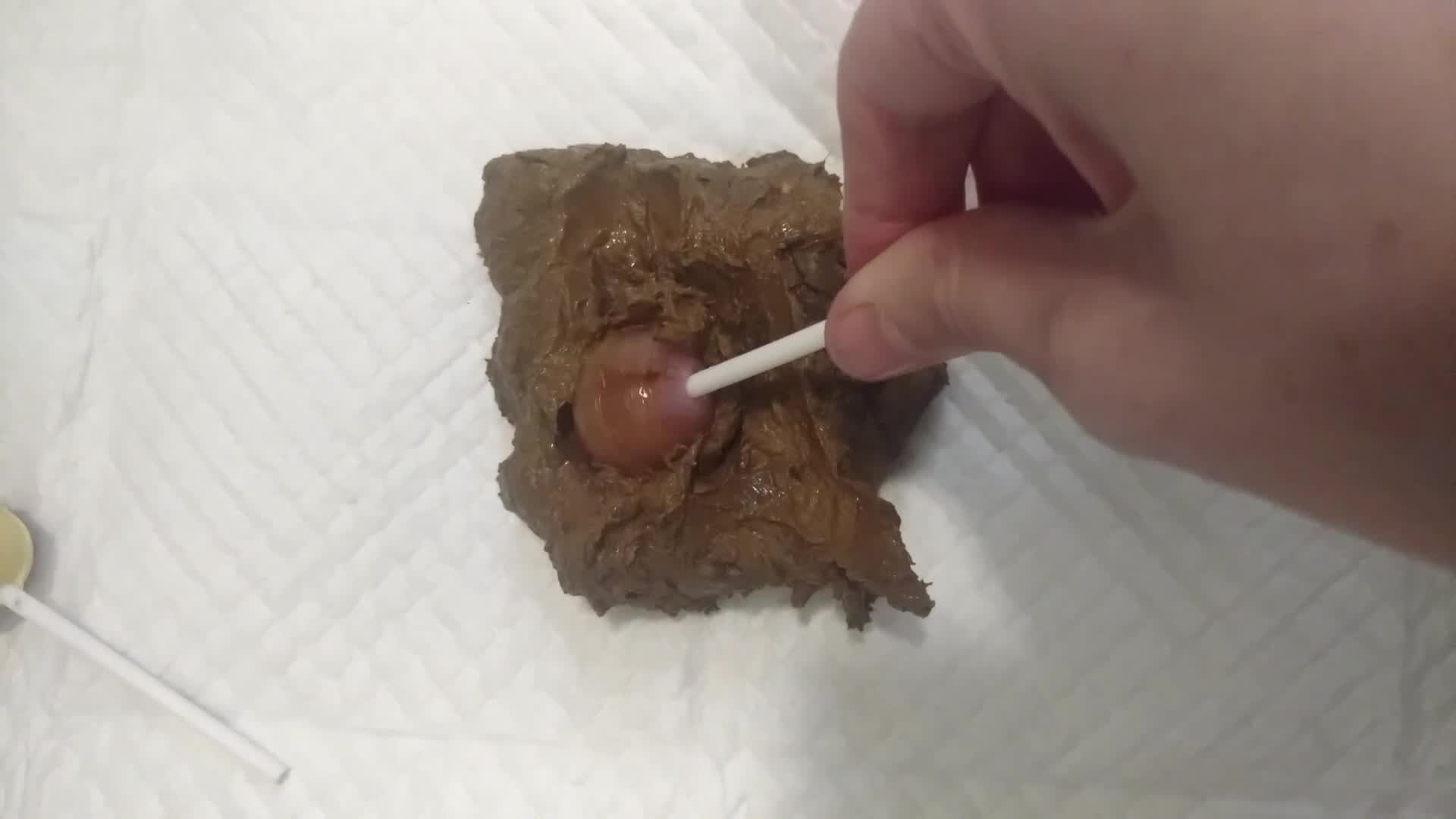 Cassie Creates Perfect Poopy Pops! video thumbnail